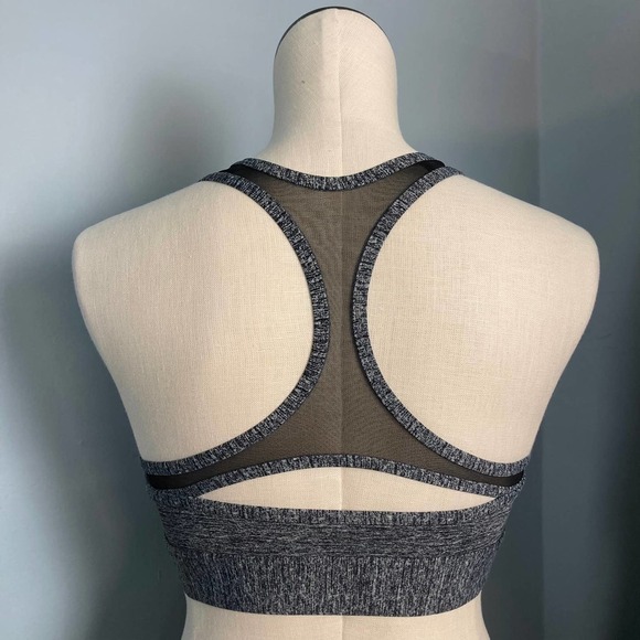 PINK Victoria’s Secret Ultimate Lightly Lined Sports Bra Size S Logo Surplice - Picture 4 of 12